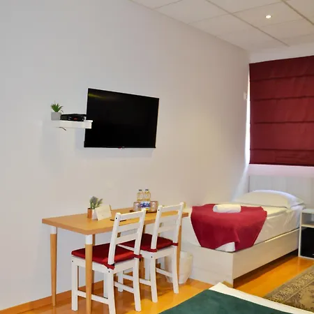 Auberge de jeunesse Boutique Livia *