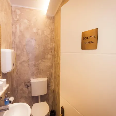 Boutique Livia Hostel