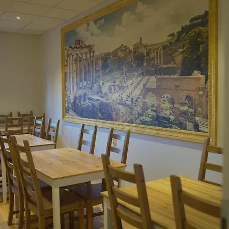 אכסניה Boutique Livia *