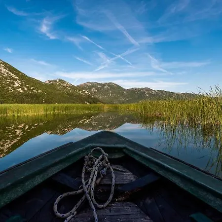 Boutique Livia אכסניה *